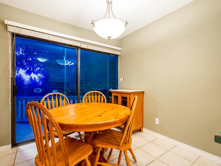 1021 Ogden Street, Coquitlam, BC, V3C 3V8 - 8