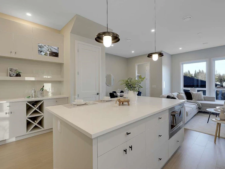 7746 196 Street, Surrey, BC, V2Y 3V4 - 7