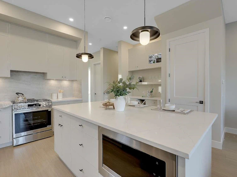 7746 196 Street, Surrey, BC, V2Y 3V4 - 9