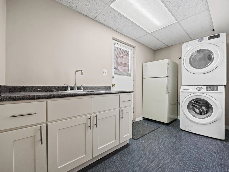6190 Sumas Street, Burnaby, BC, V5B 2T6 - 16
