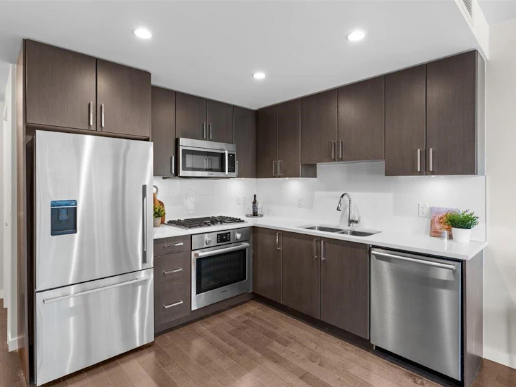 805-1708 Ontario Street, Vancouver, BC, V5T 0J7 - 5