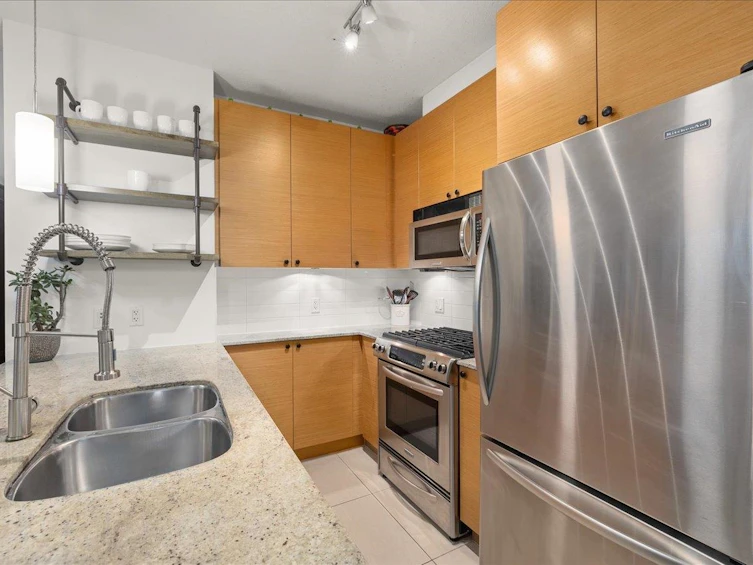303-110 Brew Street, Port Moody, BC, V3H 0E4 - 11