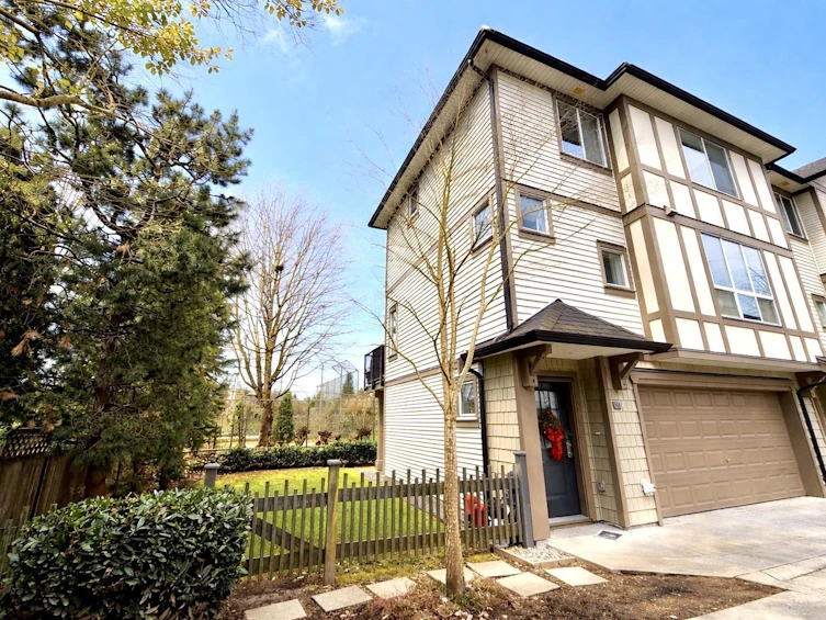 30-7848 209 Street, Langley, BC, V6B 0G4