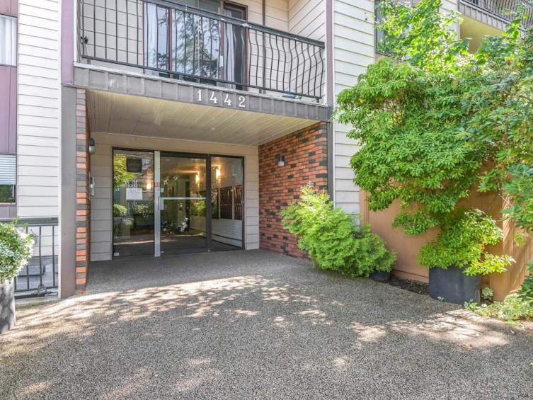 302-1442 Blackwood Street, Surrey, BC, V4B 3V5 - 3