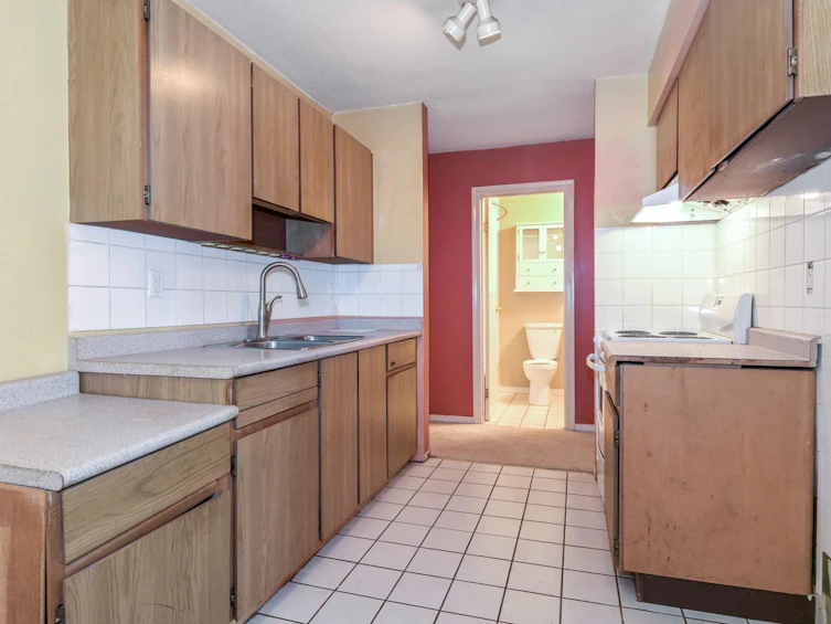 302-1442 Blackwood Street, Surrey, BC, V4B 3V5 - 9