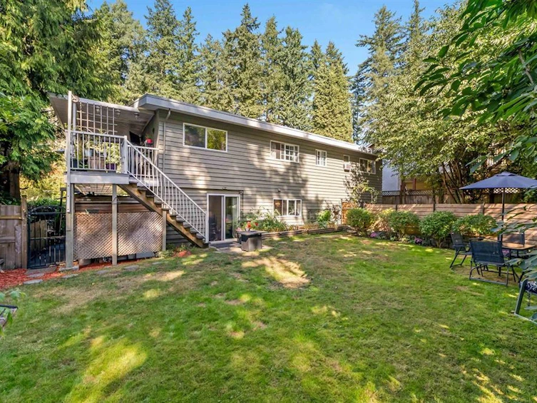 2560 Haversley Avenue, Coquitlam, BC, V3J 1W5 - 40
