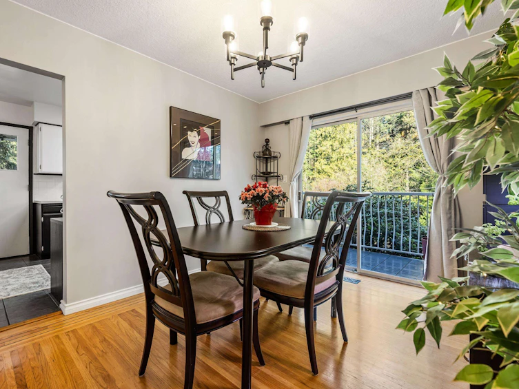 2560 Haversley Avenue, Coquitlam, BC, V3J 1W5 - 10