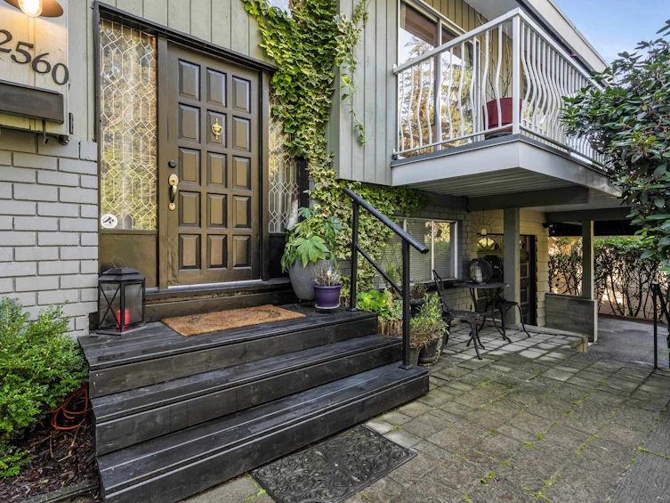 2560 Haversley Avenue, Coquitlam, BC, V3J 1W5 - 4