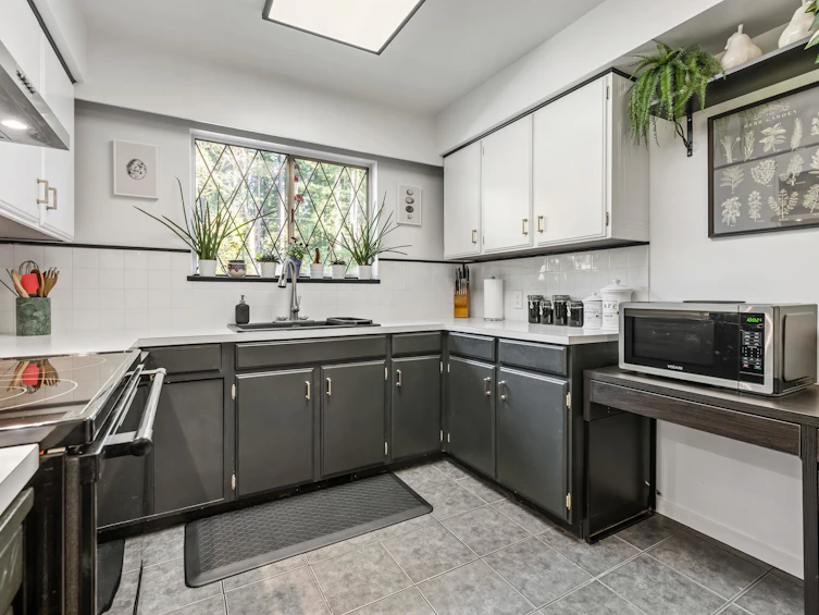2560 Haversley Avenue, Coquitlam, BC, V3J 1W5 - 15