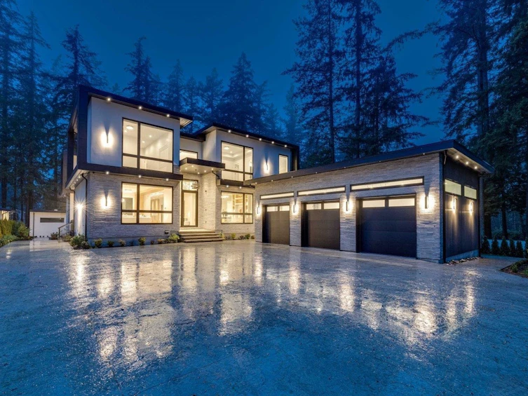 2589 141 Street, Surrey, BC, V4P 2E5