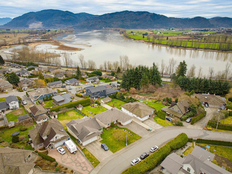 34656 Dann Avenue, Mission, BC, V2V 6P6 - 4
