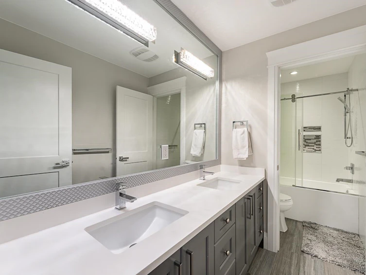 21795 86a Avenue, Langley, BC, V1M 3S7 - 21
