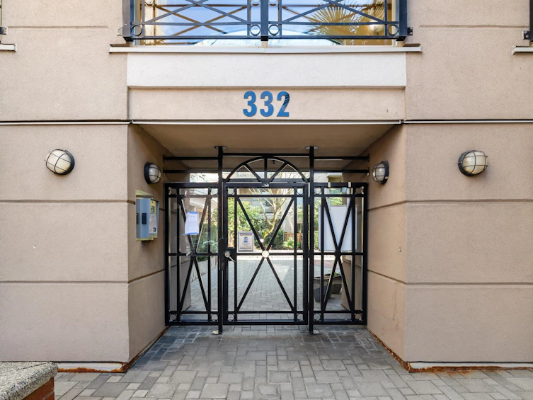 218-332 Lonsdale Avenue, North Vancouver, BC, V7M 3M5 - 21