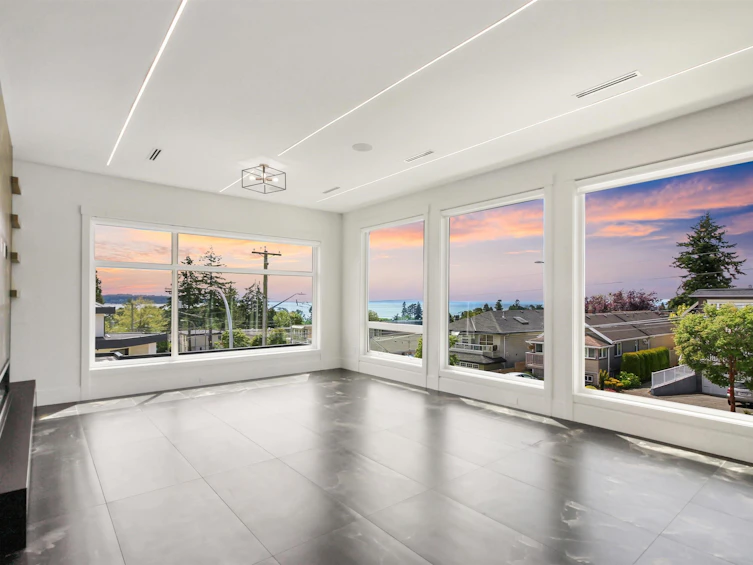 16019 9a Avenue, Surrey, BC, V4A 4W5 - 5