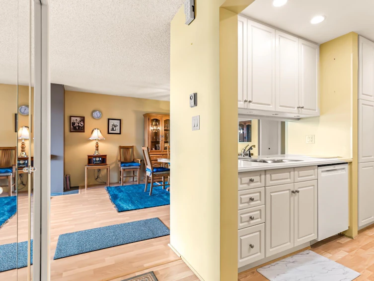 210-5 K De K Court, New Westminster, BC, V3M 6B6 - 10
