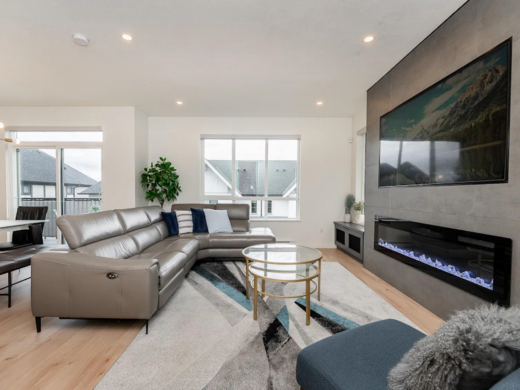 59-3500 Burke Village Promenade, Coquitlam, BC, V3E 0N2 - 5
