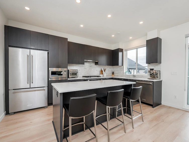 59-3500 Burke Village Promenade, Coquitlam, BC, V3E 0N2 - 9