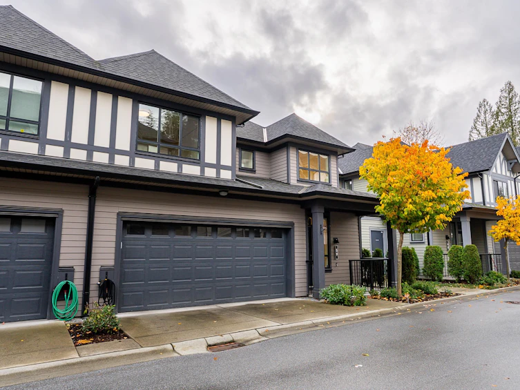 59-3500 Burke Village Promenade, Coquitlam, BC, V3E 0N2 - 2