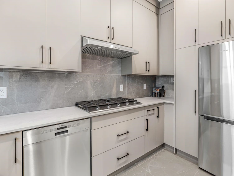 16059 9a Avenue, Surrey, BC, V4A 4W5 - 6