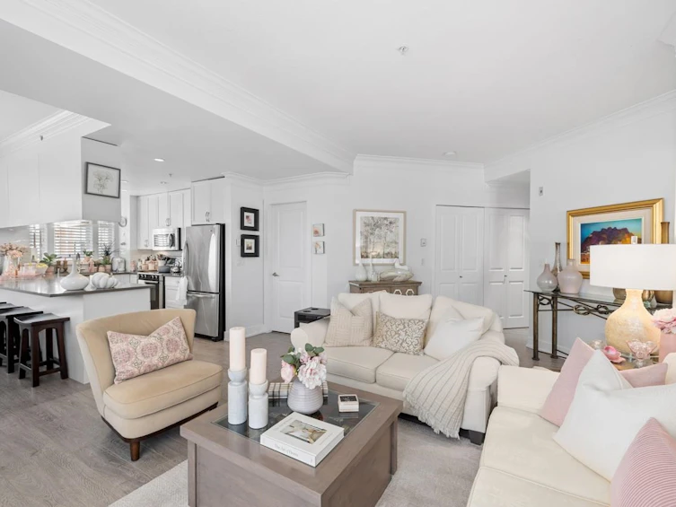 302-15392 16a Avenue, Surrey, BC, V4A 1S9 - 9
