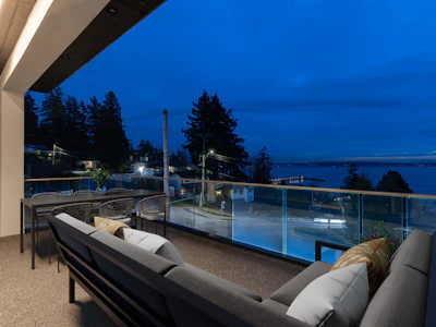 14799 Oxenham Avenue - 4