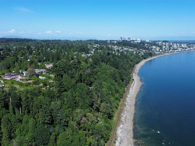 13752 Marine Drive, Surrey, BC, V4A 1A4 - 40