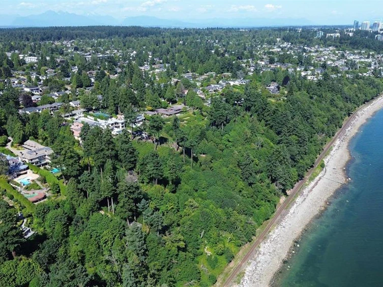 13752 Marine Drive, Surrey, BC, V4A 1A4 - 36