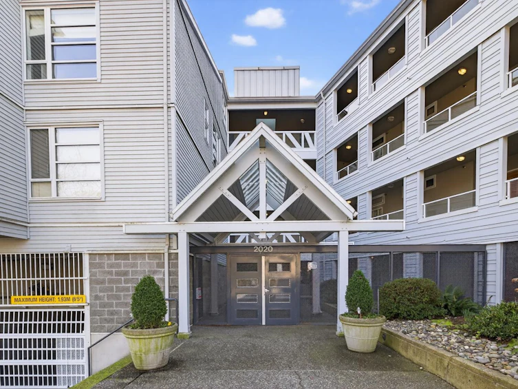 315-2020 E Kent Avenue South, Vancouver, BC, V5P 4X1 - 3
