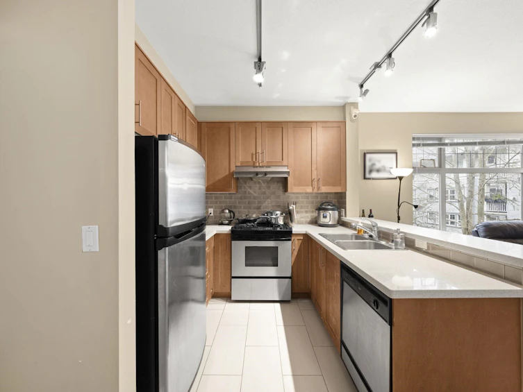 218-2083 W 33 Avenue, Vancouver, BC, V6M 4M6 - 8