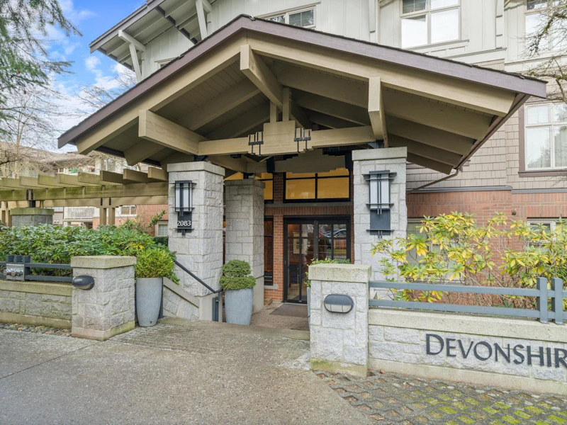218 - 2083 W 33rd Avenue, Vancouver BC V6M 4M6