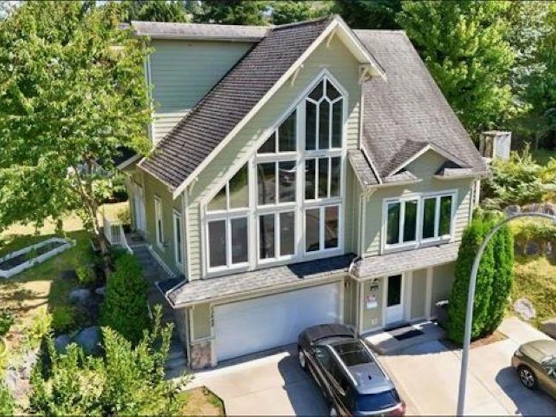 13848 116th Avenue, Surrey BC V3R 2T2