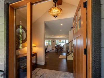 7893 Redrooffs Road - 3