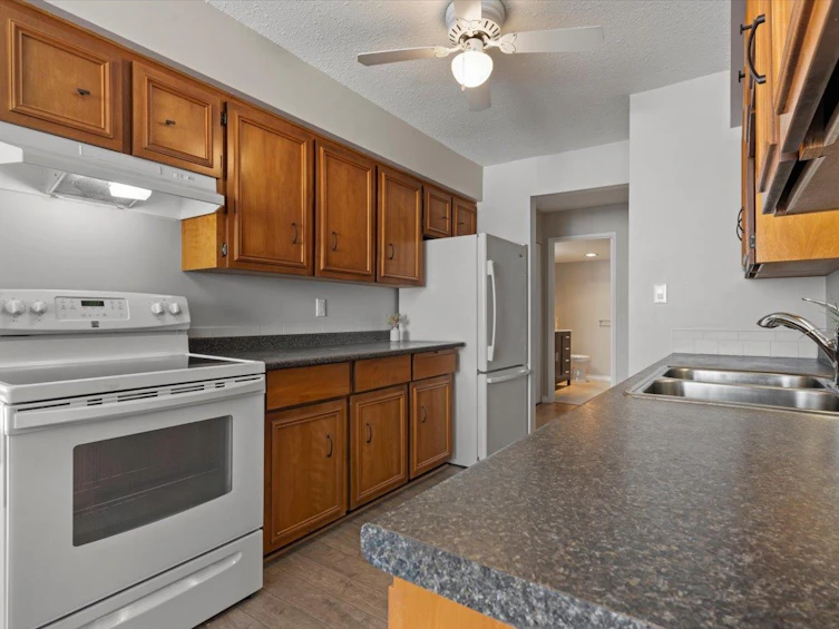 202-32055 Old Yale Road, Abbotsford, BC, V2T 2C8 - 21