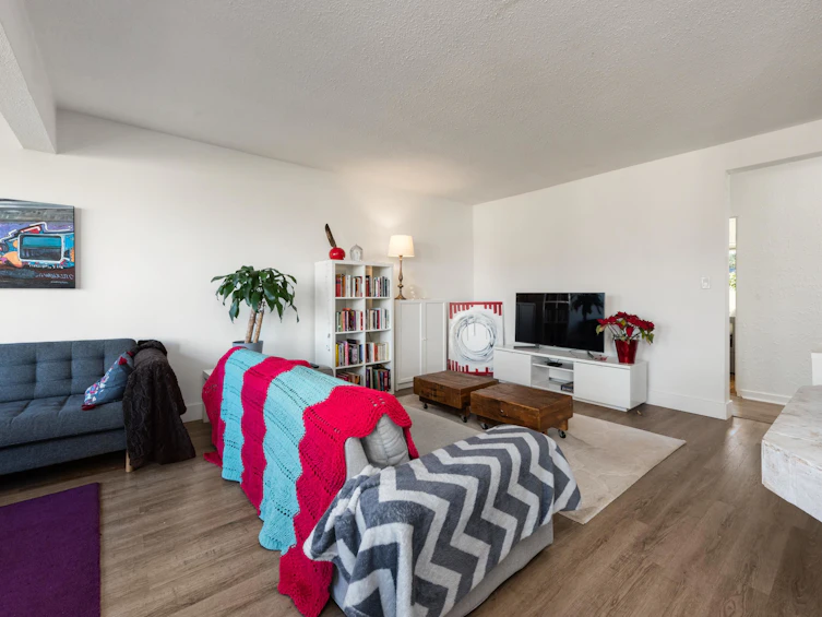 1657 Beach Grove Road, Delta, BC, V4L 1P4 - 6