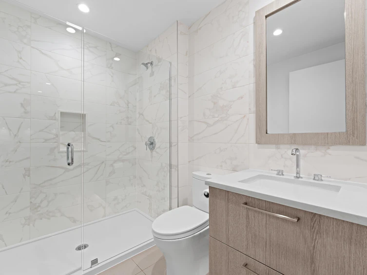 107-733 E 3rd Street, North Vancouver, BC, V7L 1G8 - 26