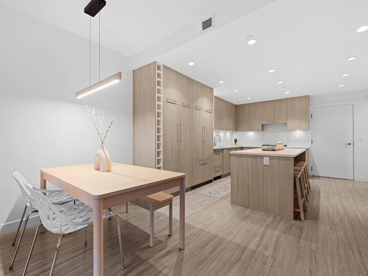 107-733 E 3rd Street, North Vancouver, BC, V7L 1G8 - 7