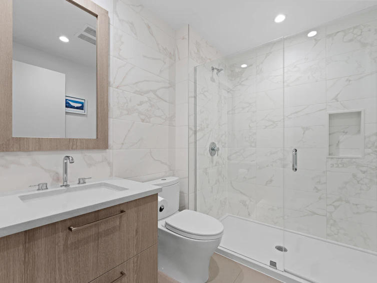 107-733 E 3rd Street, North Vancouver, BC, V7L 1G8 - 23