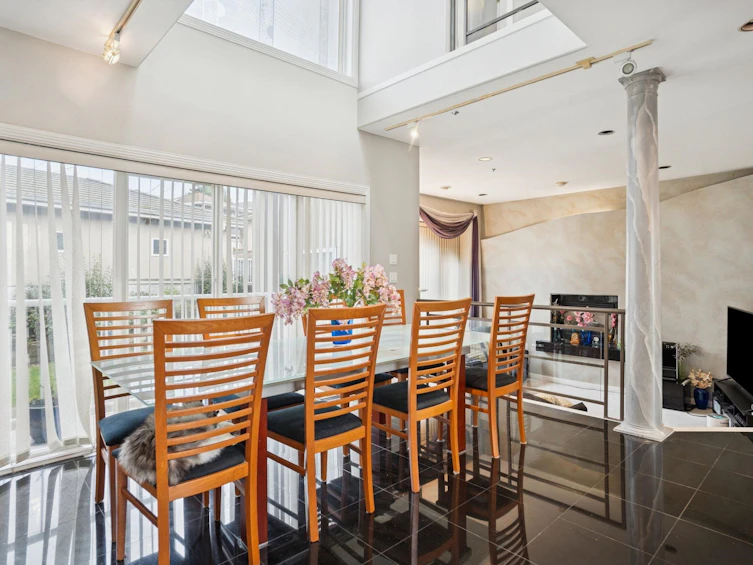 2085 Qualicum Drive, Vancouver, BC, V5P 2M3 - 6