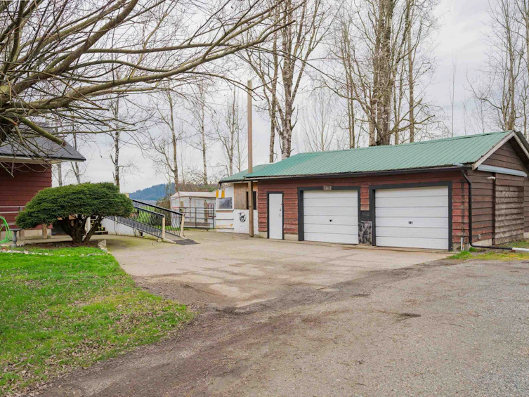36113 Page Road, Abbotsford, BC, V3G 1P3 - 35