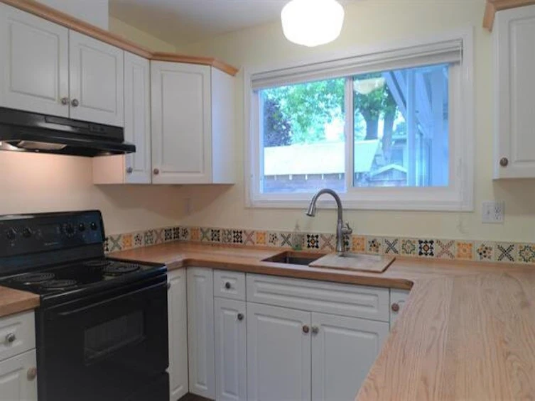 2124 Topaz Street, Abbotsford, BC, V2T 3W6 - 3