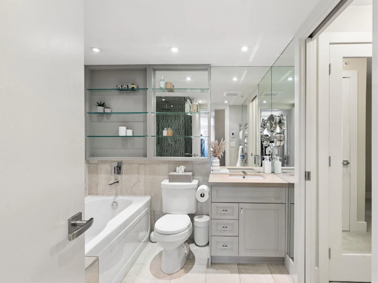 706-2137 W 10th Avenue, Vancouver, BC, V6K 4W4 - 21