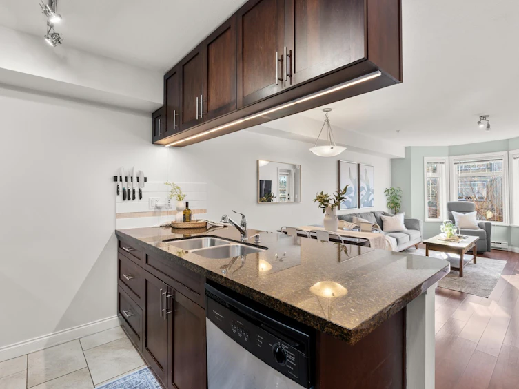 236-5660 201a Street, Langley, BC, V3A 0B4 - 2