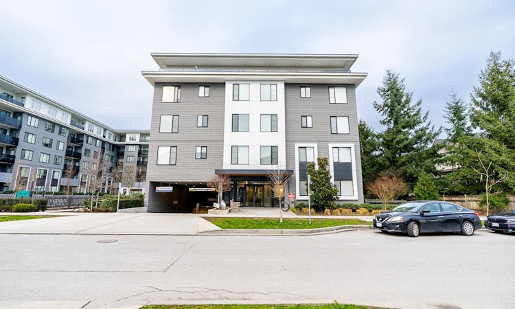 402-15835 85 Avenue
