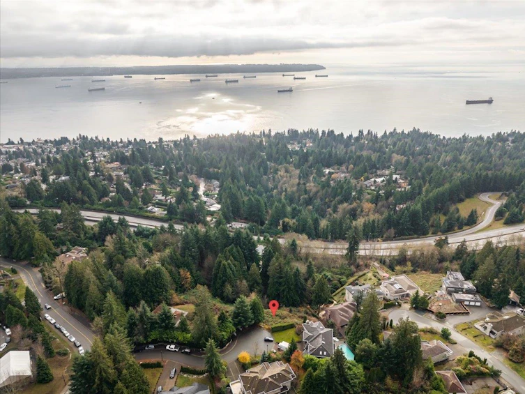 2320 Chairlift Close, West Vancouver, BC, V7S 3G8 - 10