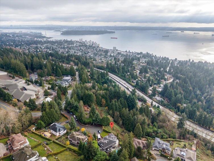 2320 Chairlift Close, West Vancouver, BC, V7S 3G8 - 7