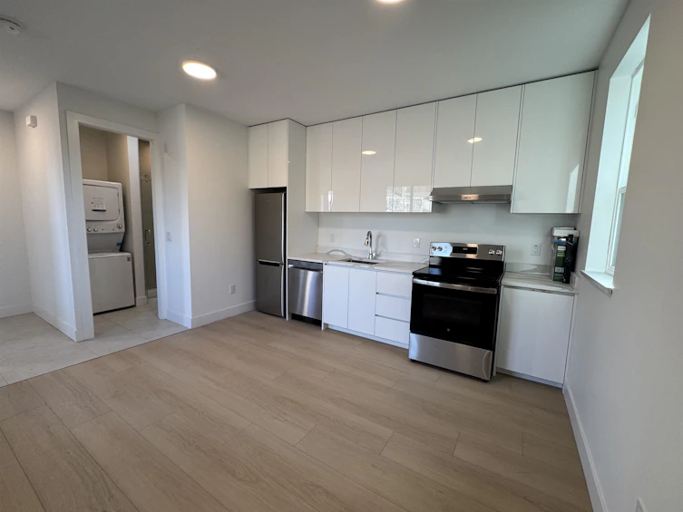 967 52a Street, Delta, BC, V4M 3A1 - 29