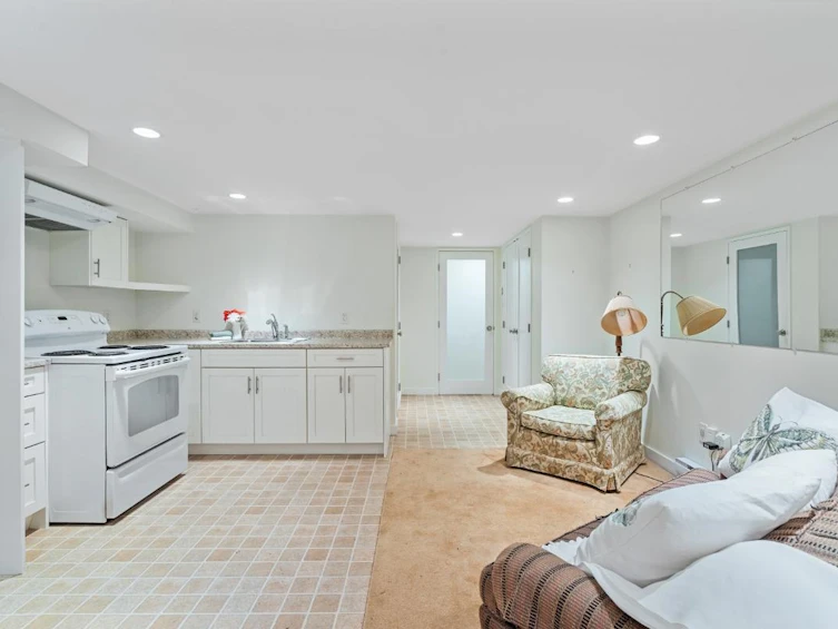 5584 Maple Street, Vancouver, BC, V6M 3T7 - 24