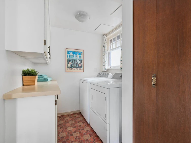 5584 Maple Street, Vancouver, BC, V6M 3T7 - 10