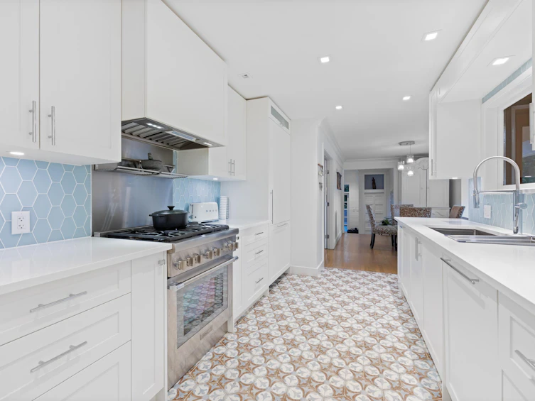 4411 Stone Crescent, West Vancouver, BC, V7W 1B8 - 10