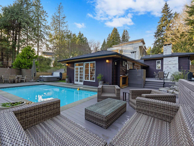 4411 Stone Crescent, West Vancouver BC V7W 1B8